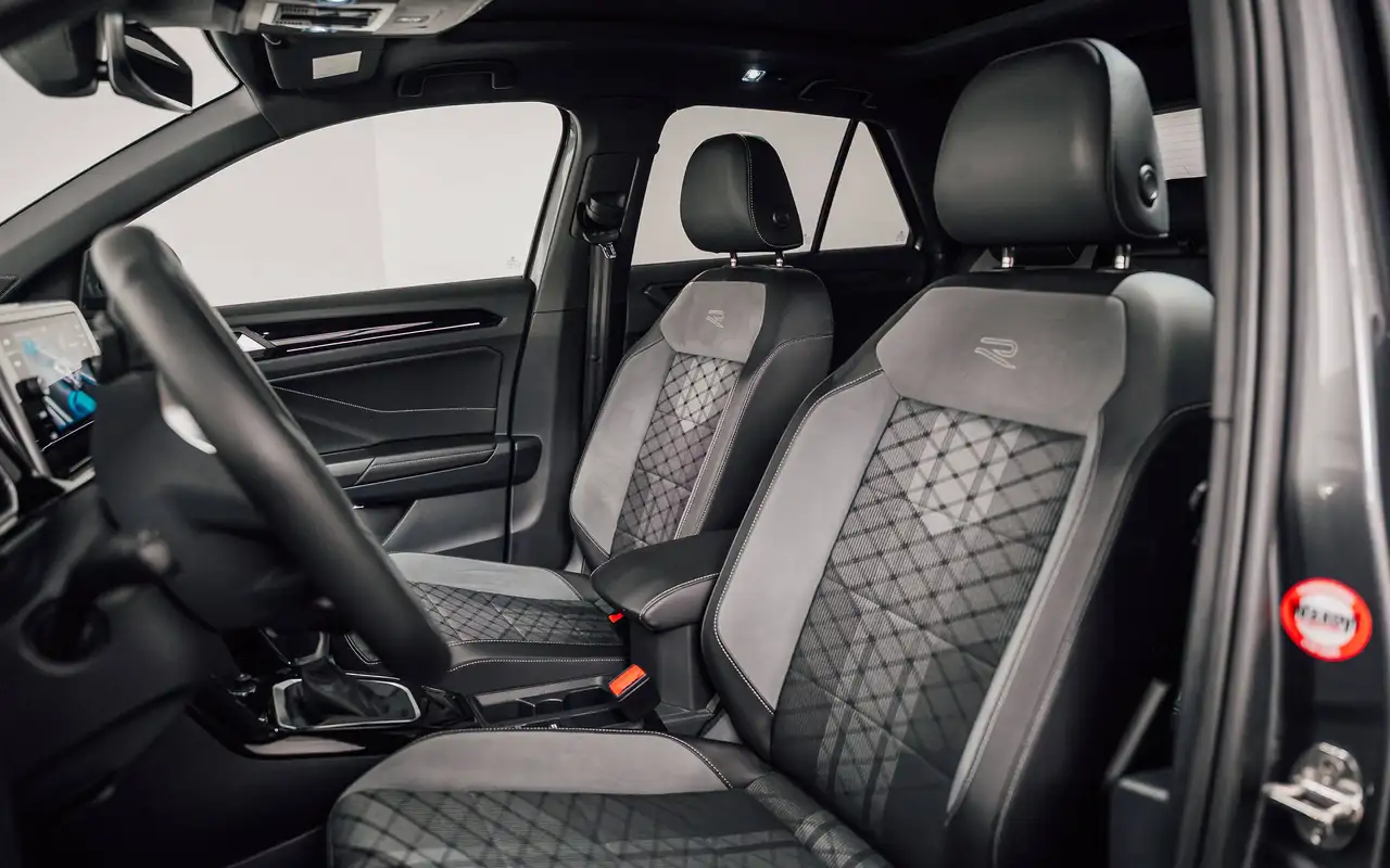 Volkswagen T-Roc - 12