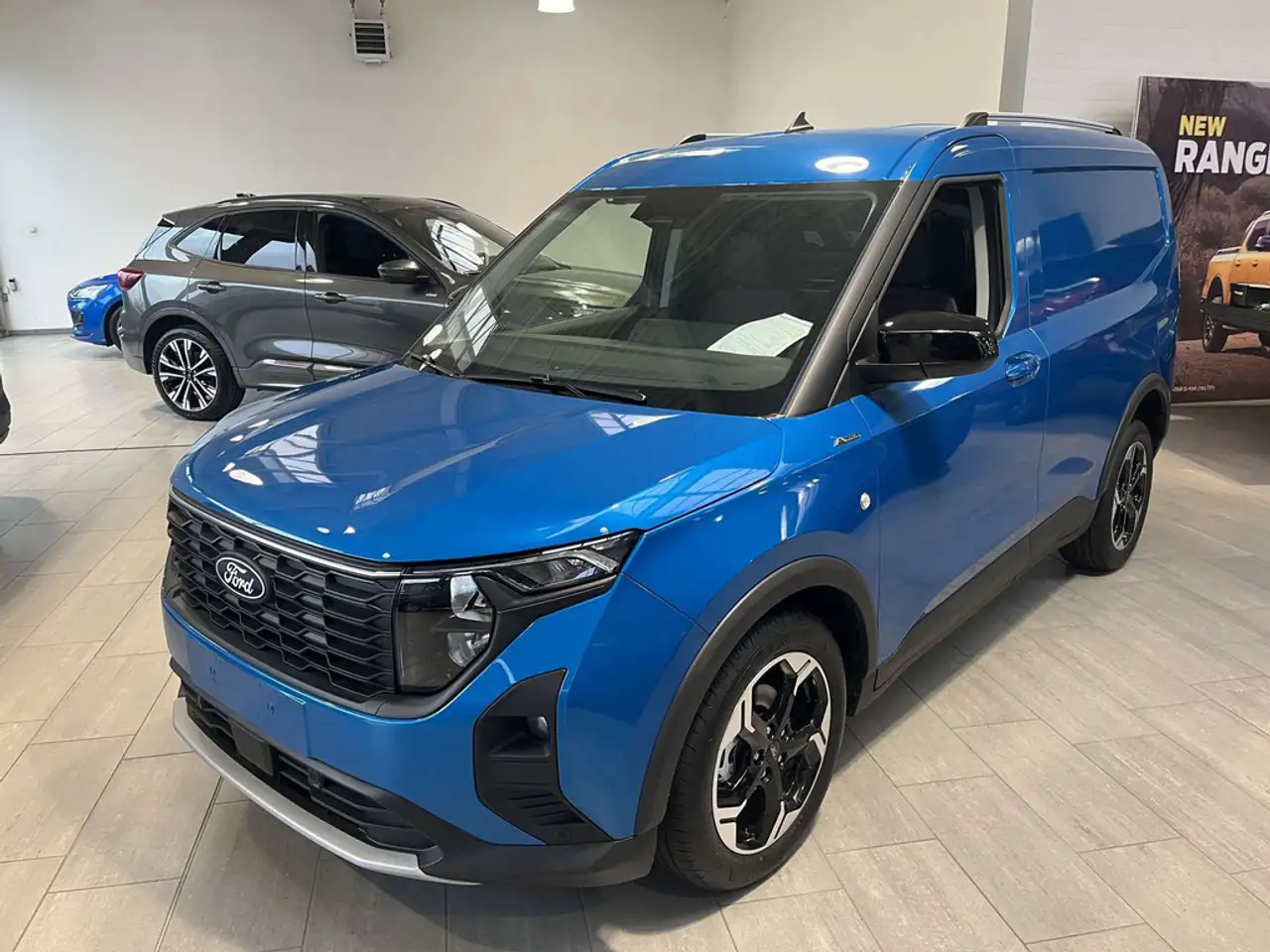 Ford Transit Courier - 1