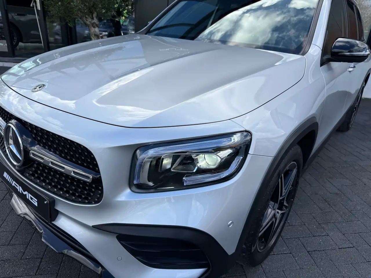 Mercedes-Benz GLB 200 - 7