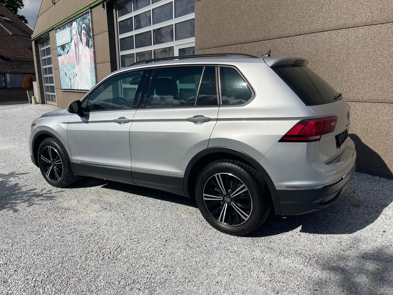 Volkswagen Tiguan - 4