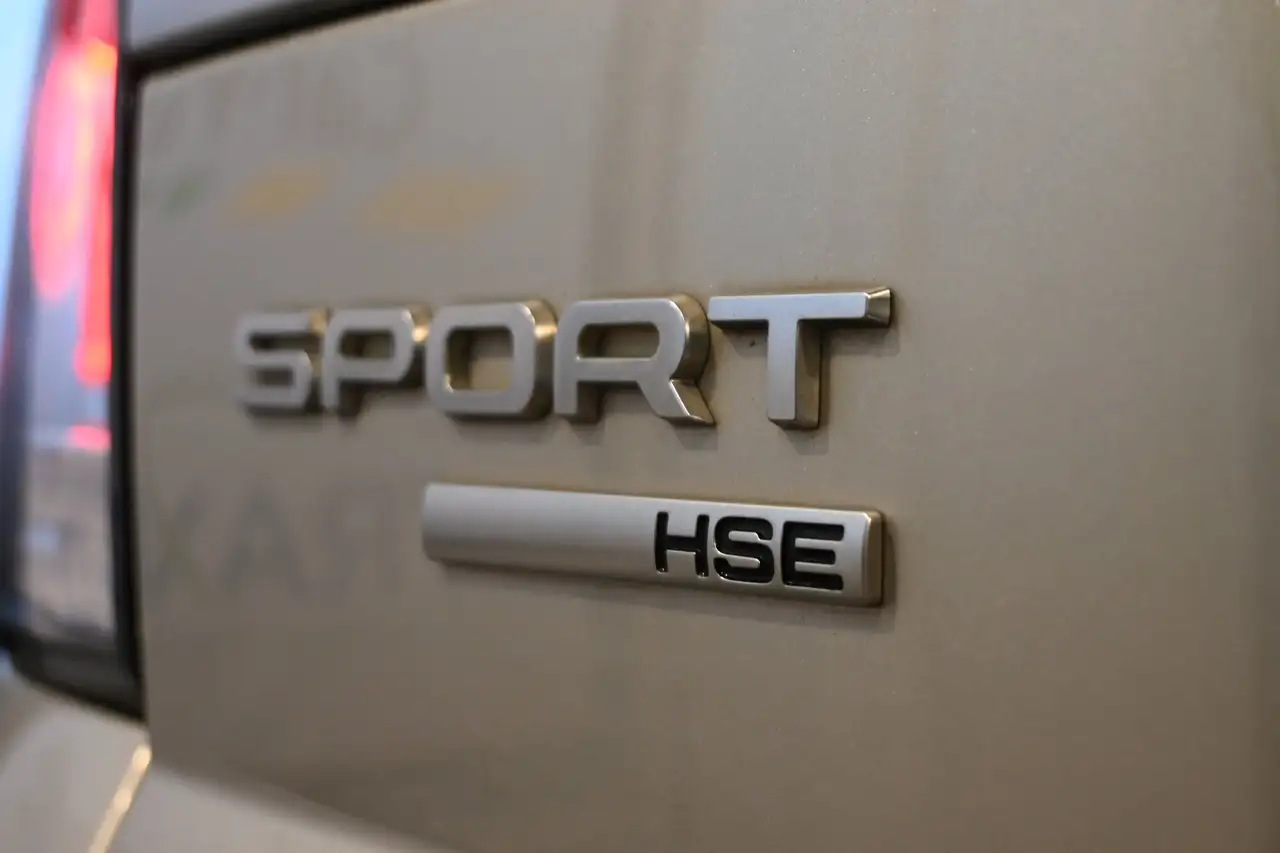 Land Rover Range Rover Sport - 10