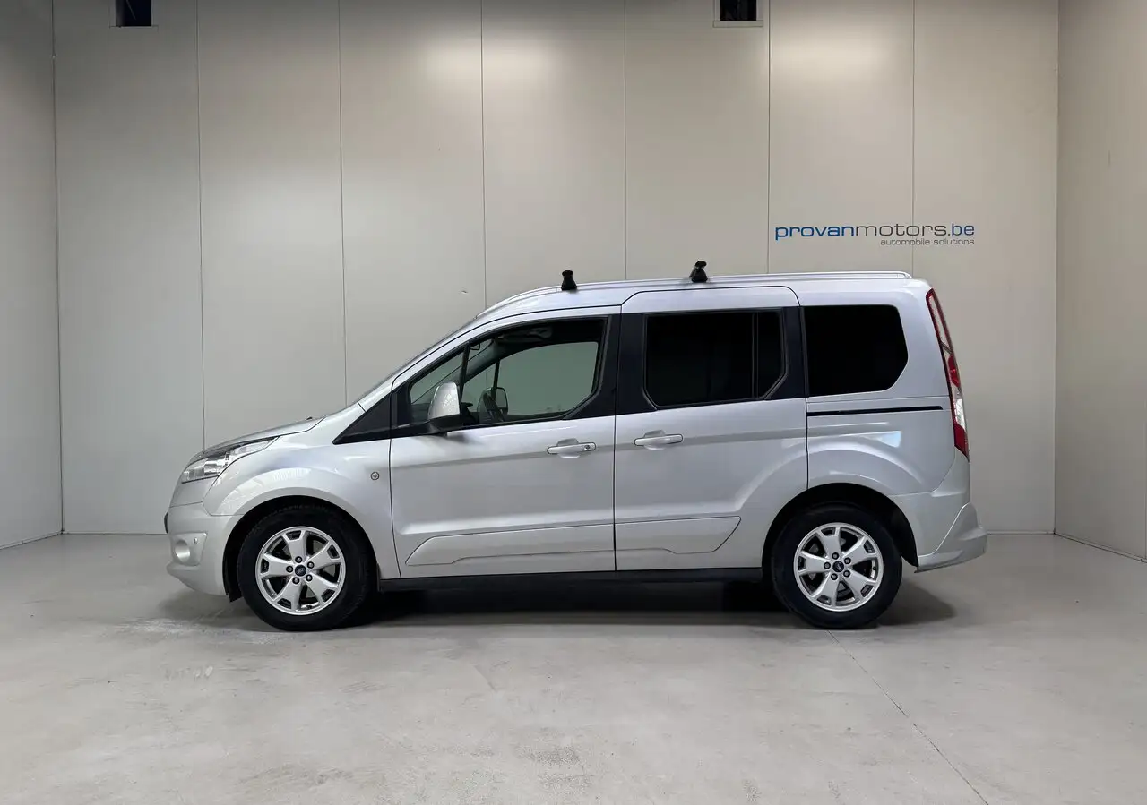 Ford Tourneo - 8