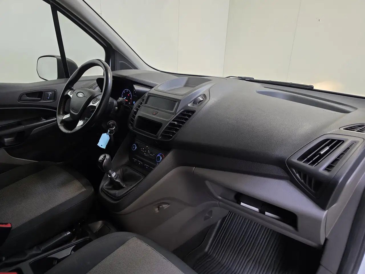 Ford Transit Connect - 12