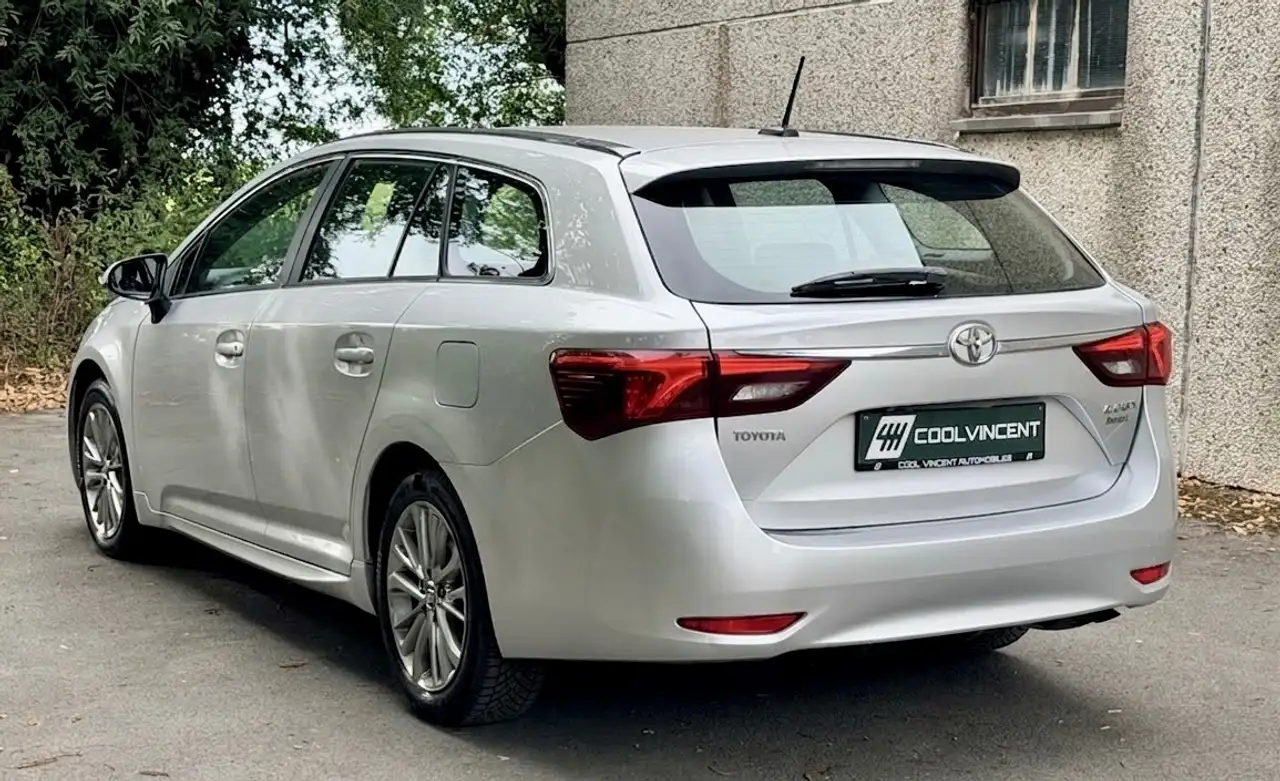 Toyota Avensis - 6