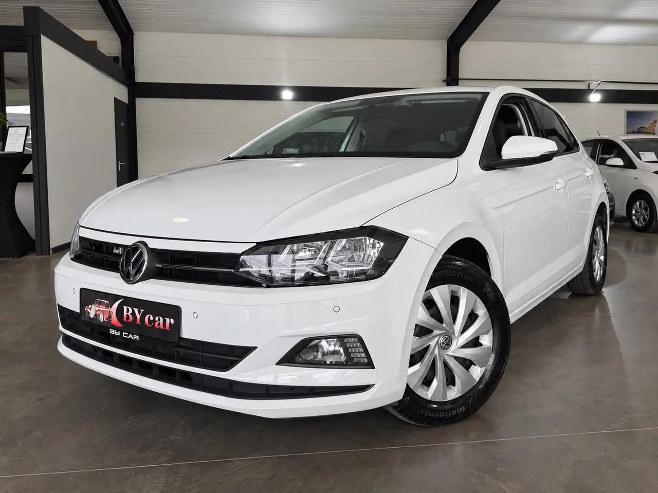 Volkswagen Polo - 1