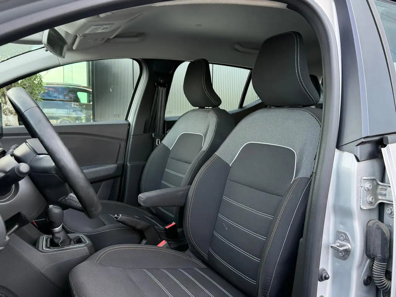 Dacia Sandero - 10