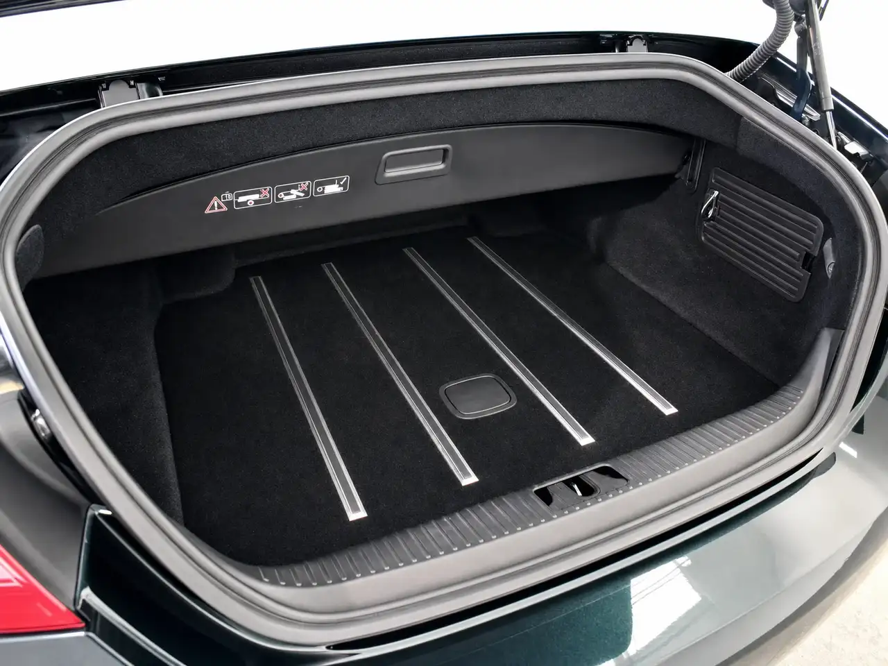 Jaguar XK - 9