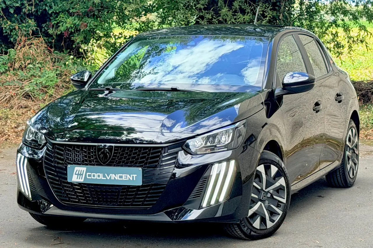 Peugeot 208 - 1