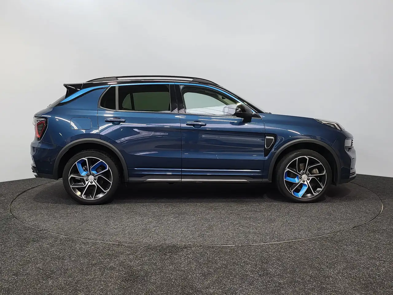 Lynk & Co 01 - 7