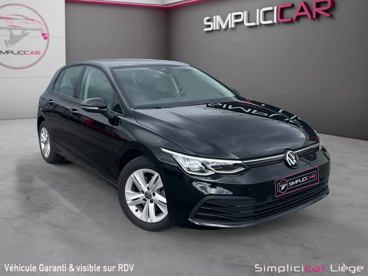 Volkswagen Golf - 1