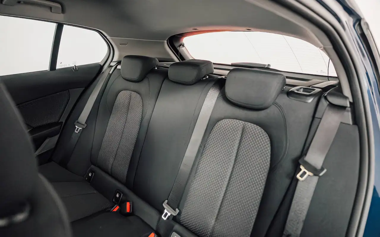BMW 118 - 8