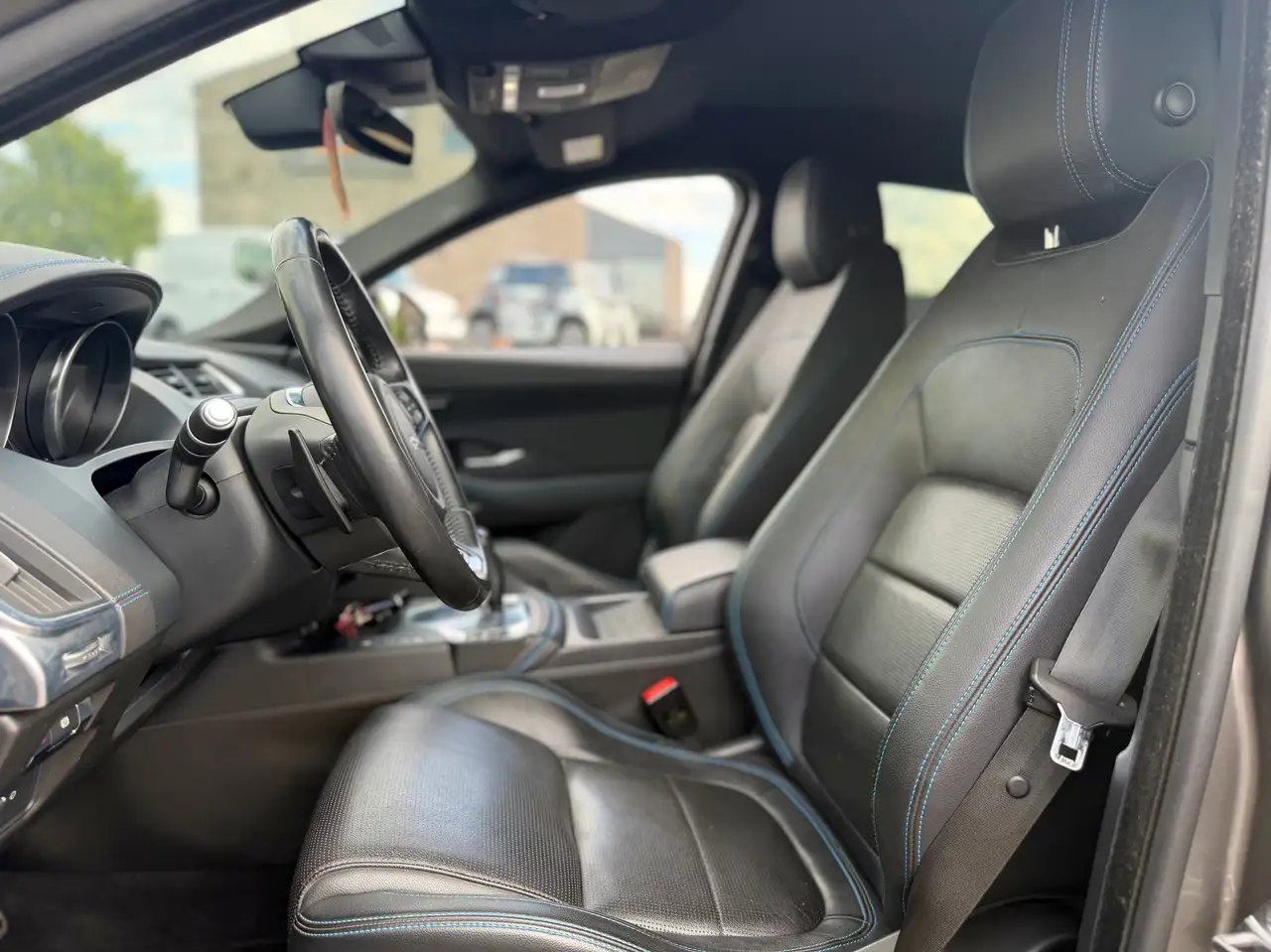 Jaguar E-Pace - 12