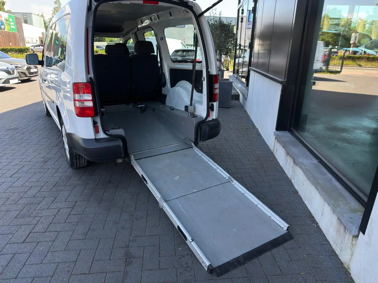Volkswagen Caddy - 7