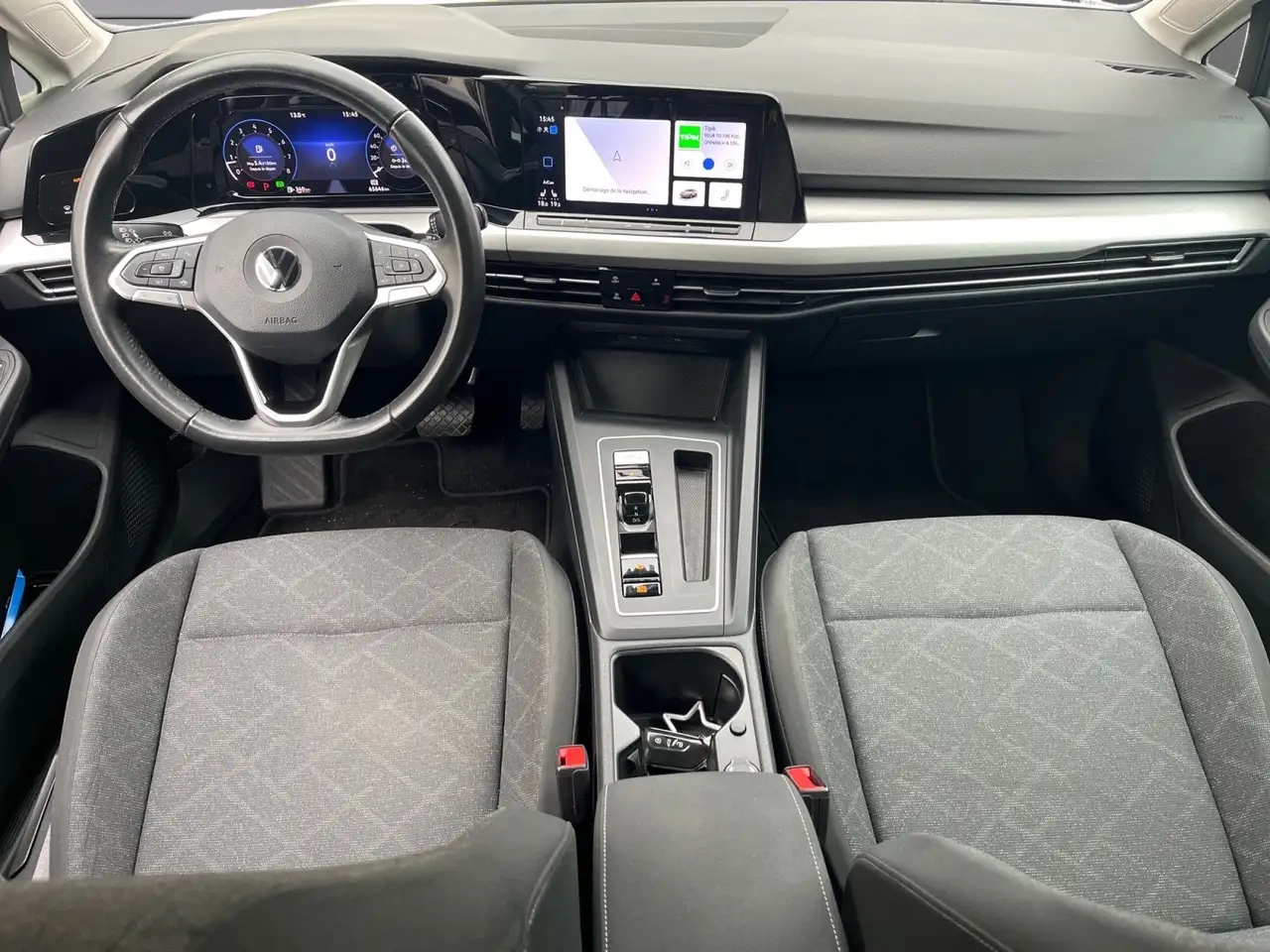 Volkswagen Golf - 8
