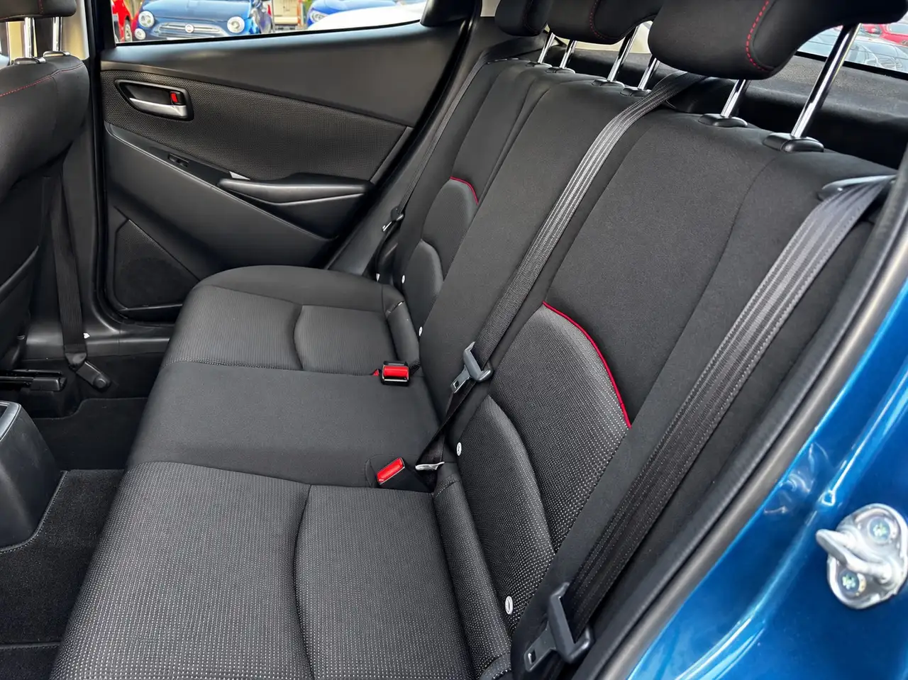Mazda 2 - 12