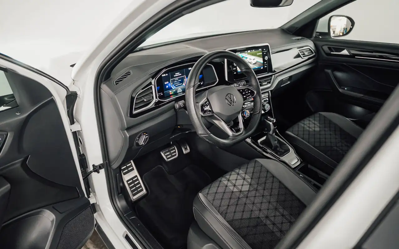 Volkswagen T-Roc - 12