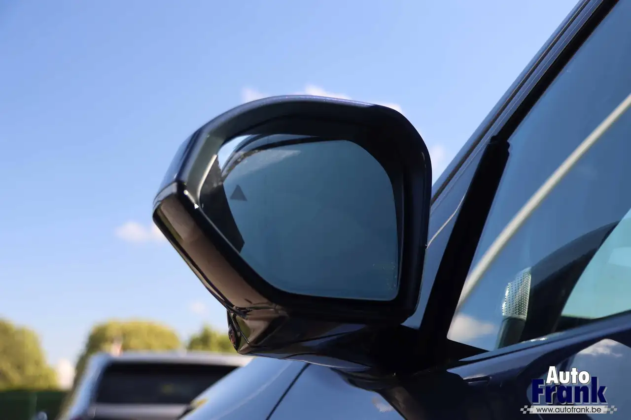 BMW iX3 - 10