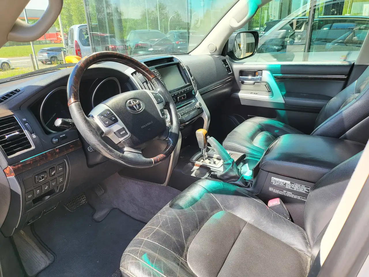 Toyota Land Cruiser - 9