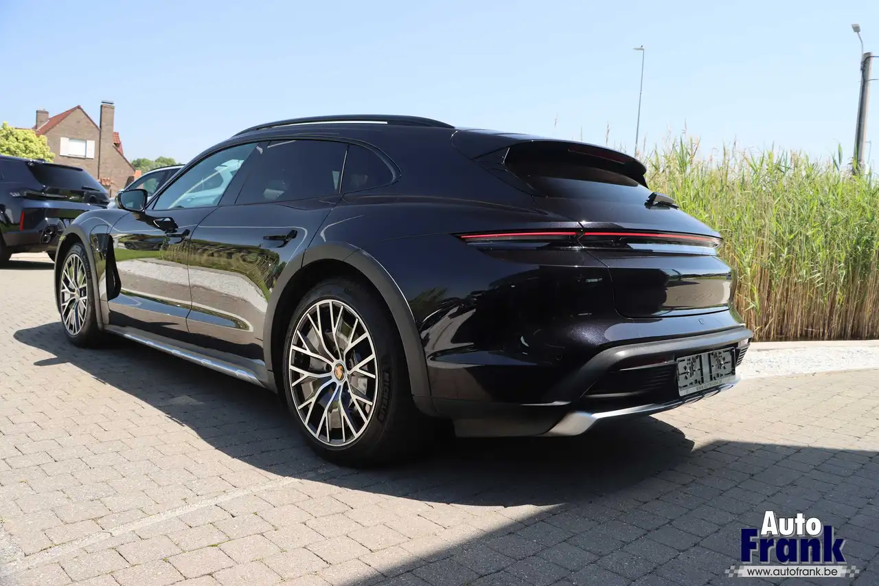 Porsche Taycan - 5