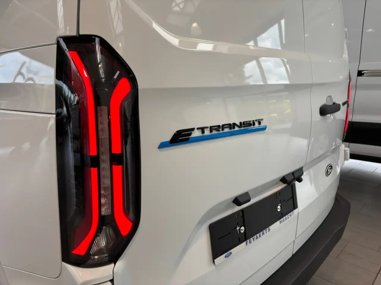 Ford Transit Custom - 12