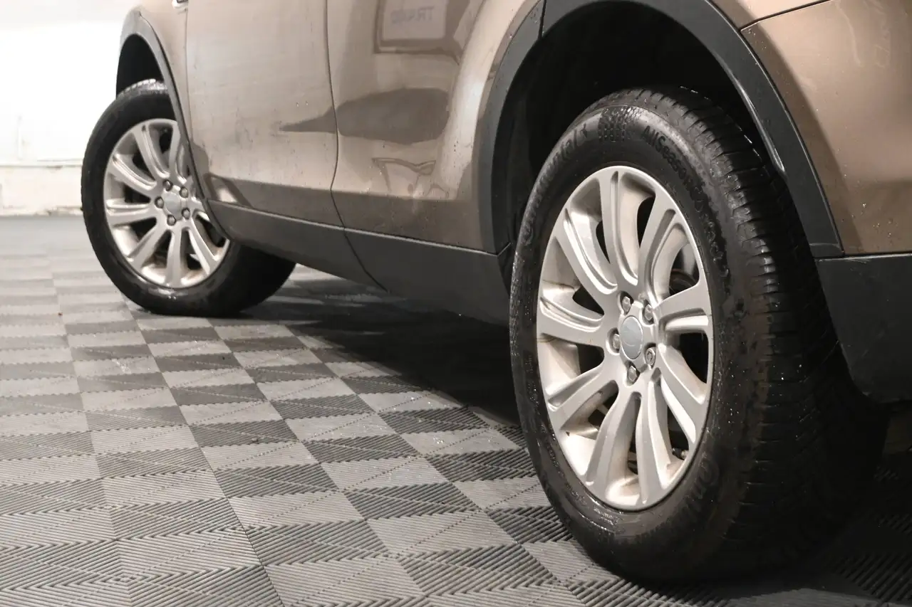 Land Rover Discovery Sport - 7