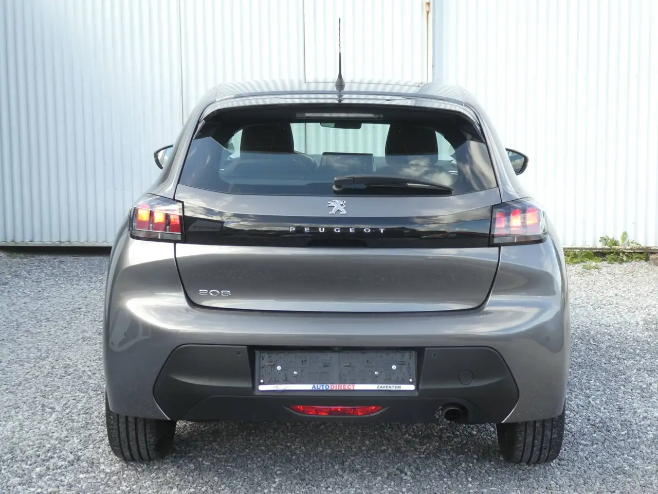 Peugeot 208 - 5