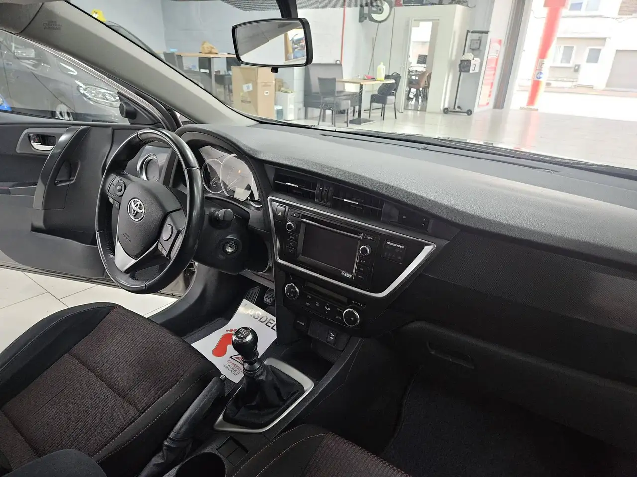 Toyota Auris - 11