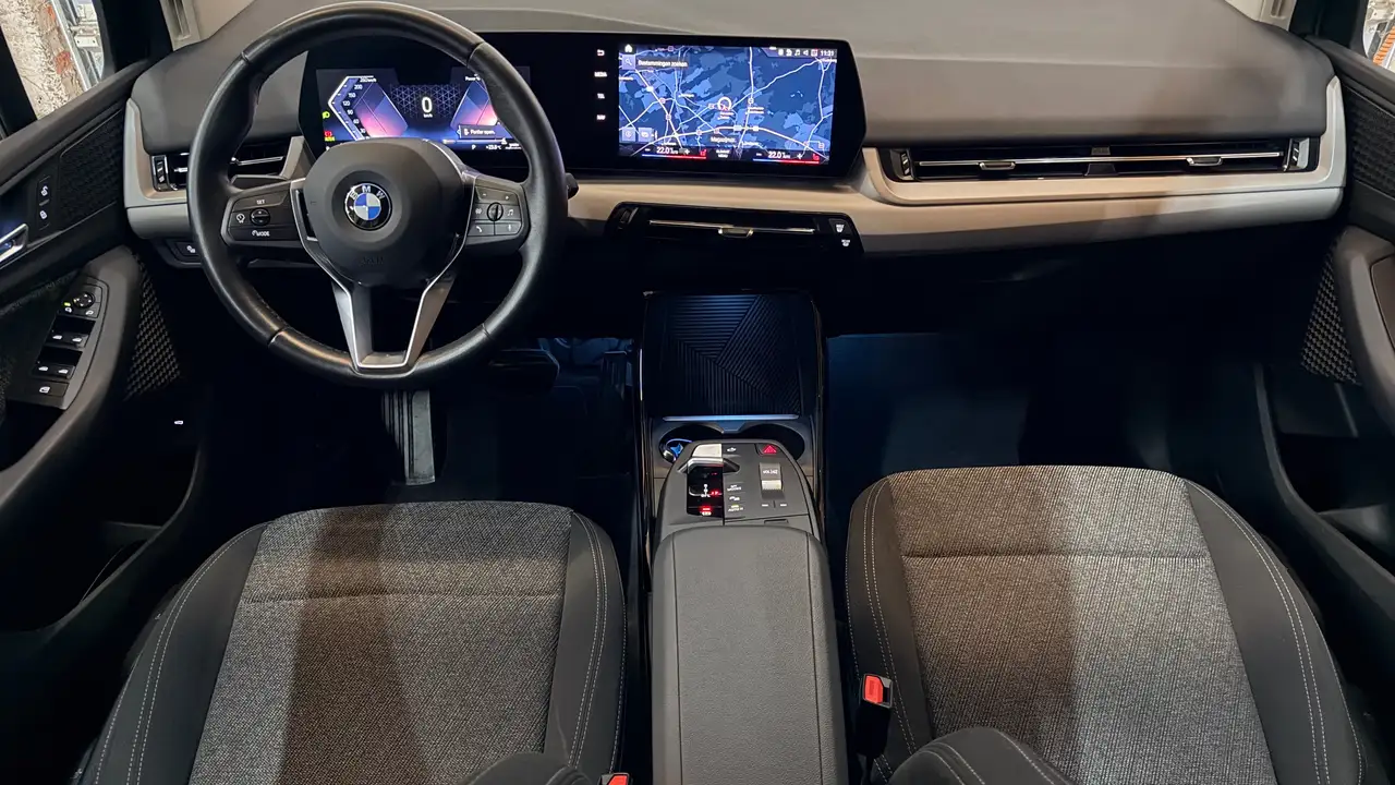 BMW 218 - 3