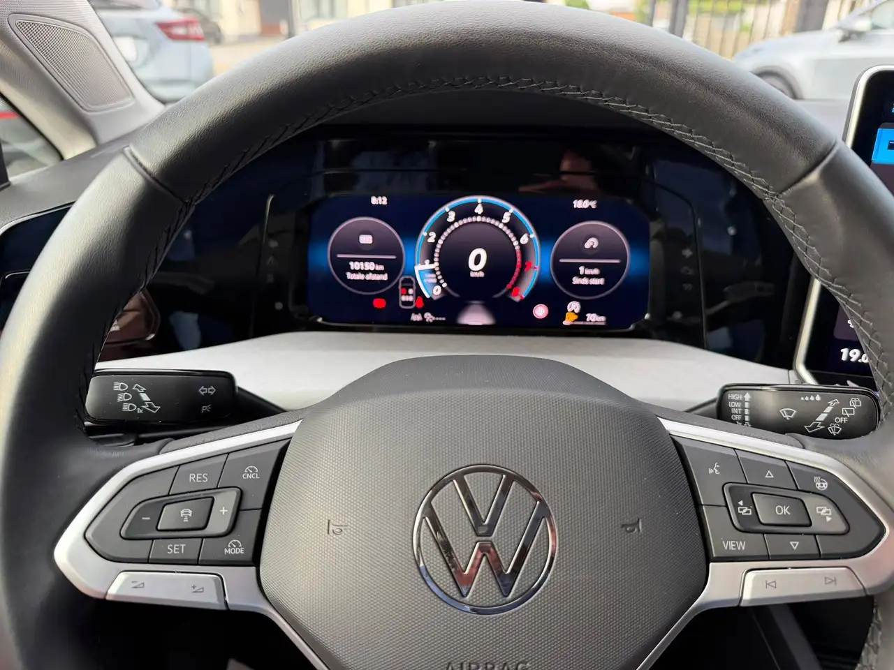 Volkswagen Golf - 9