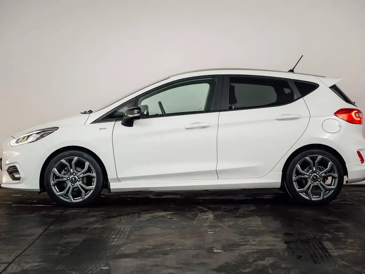 Ford Fiesta - 2