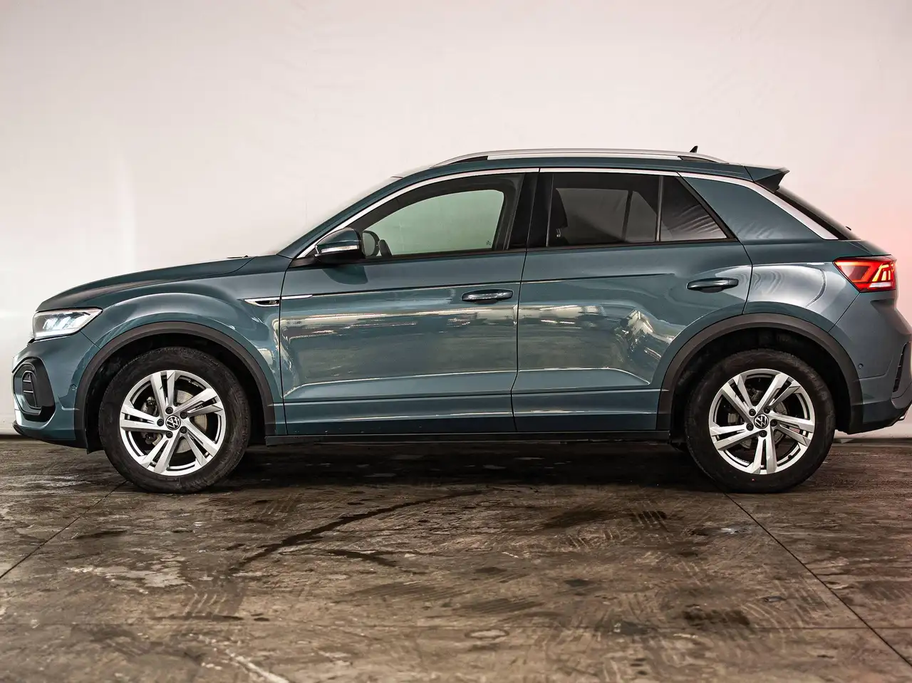 Volkswagen T-Roc - 2