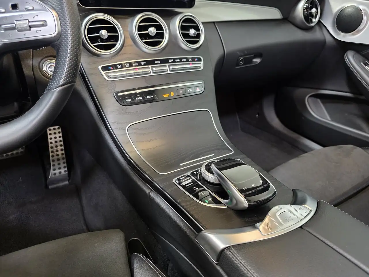 Mercedes-Benz C 200 - 12