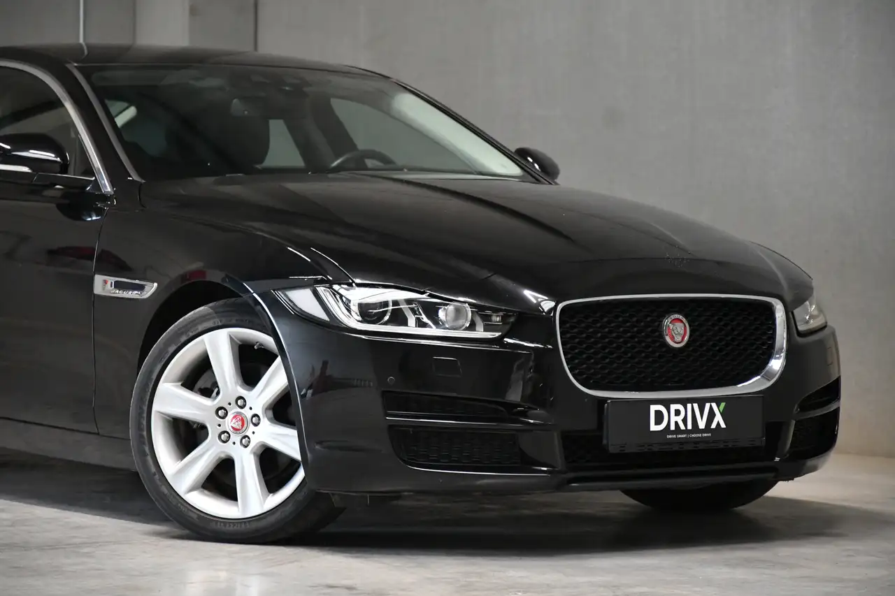 Jaguar XE - 7