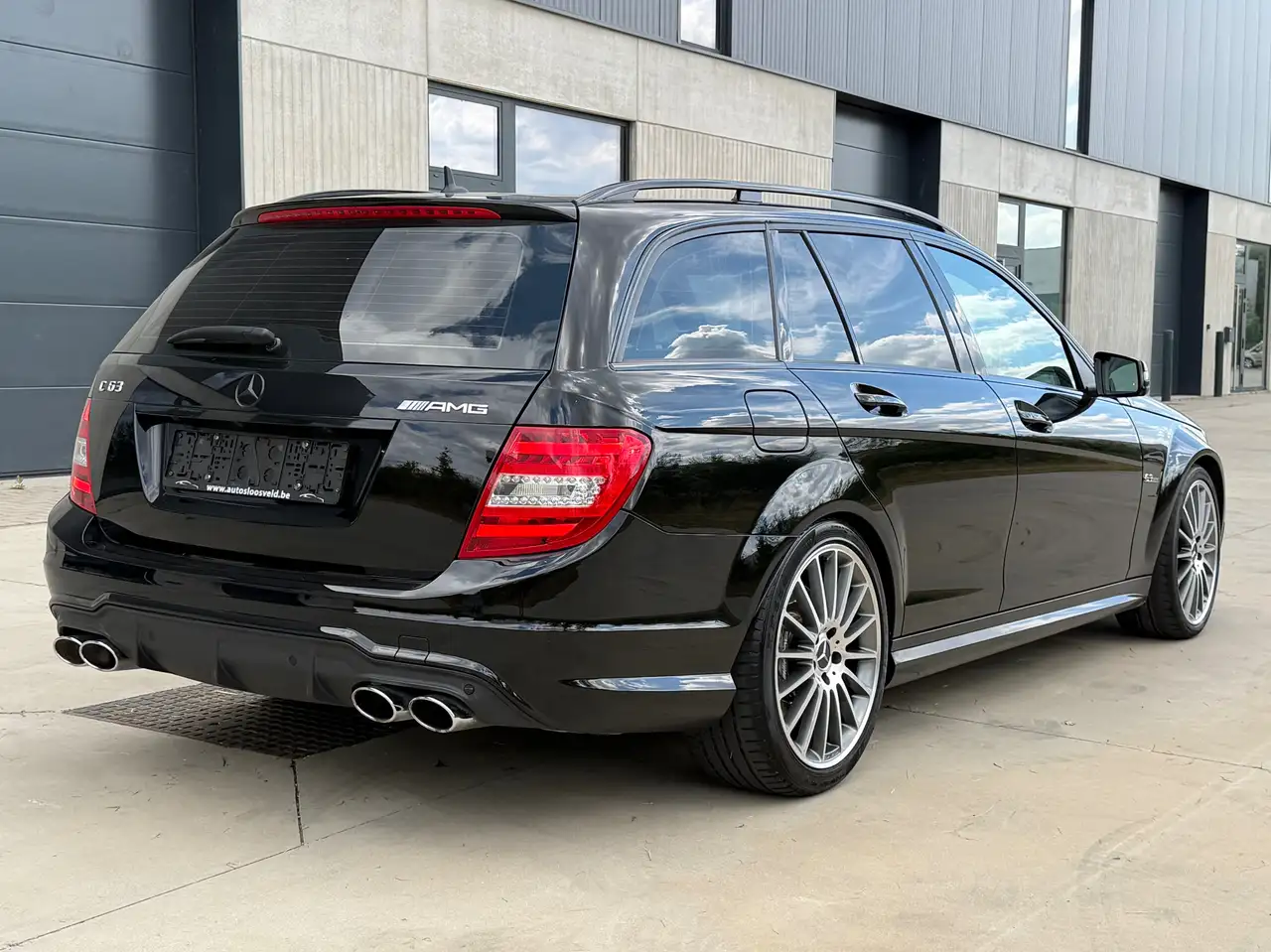 Mercedes-Benz C 63 AMG - 3