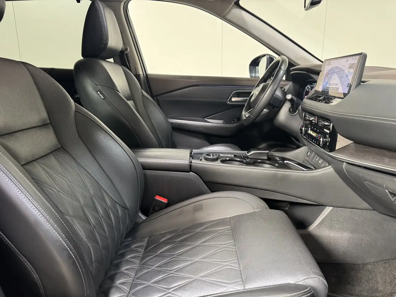 Nissan X-Trail - 2