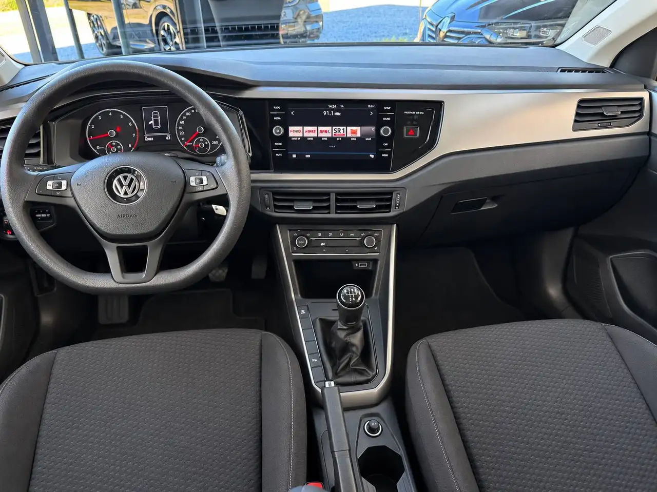 Volkswagen Polo - 7