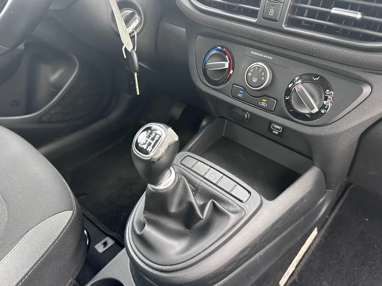 Hyundai i10 - 4