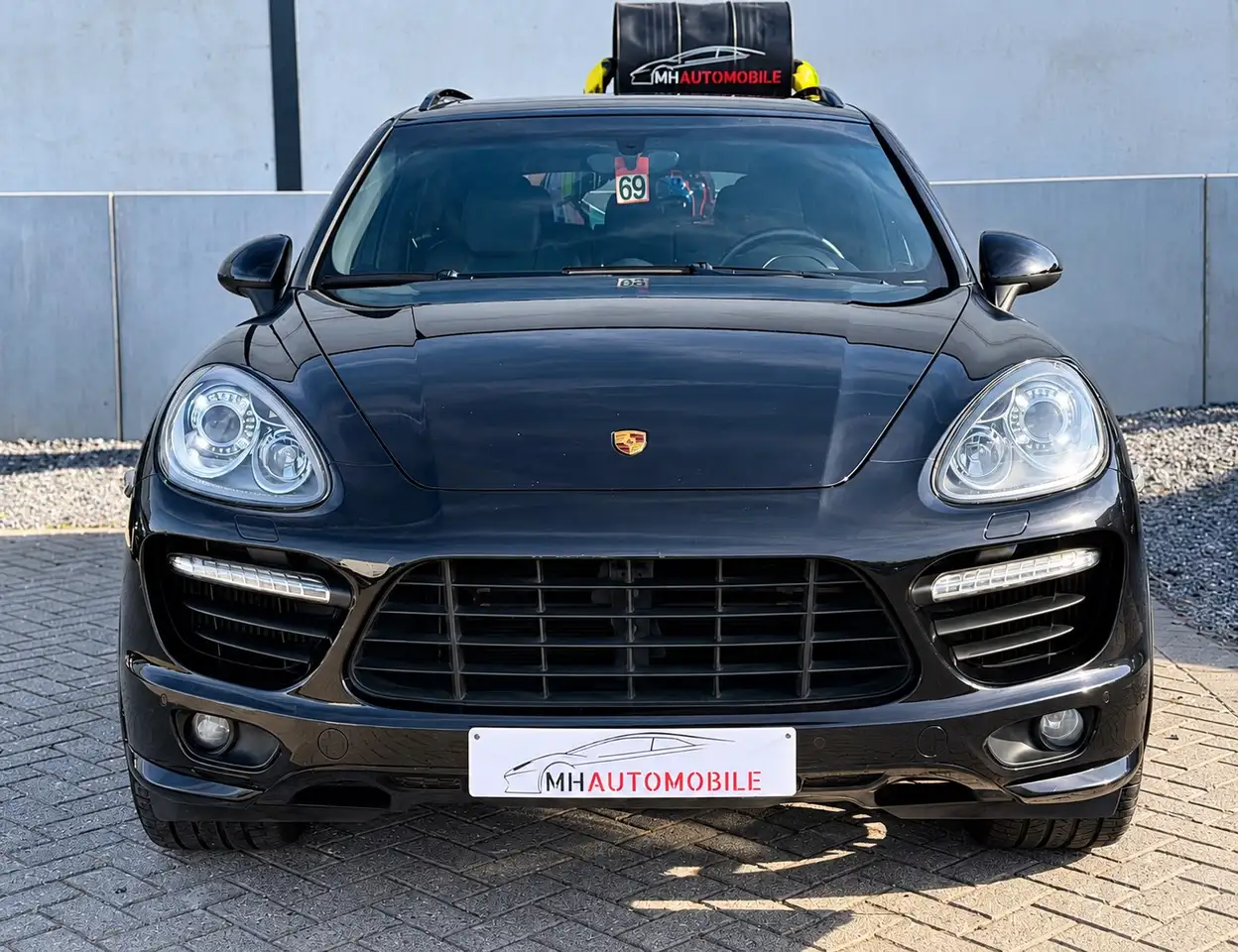 Porsche Cayenne - 9