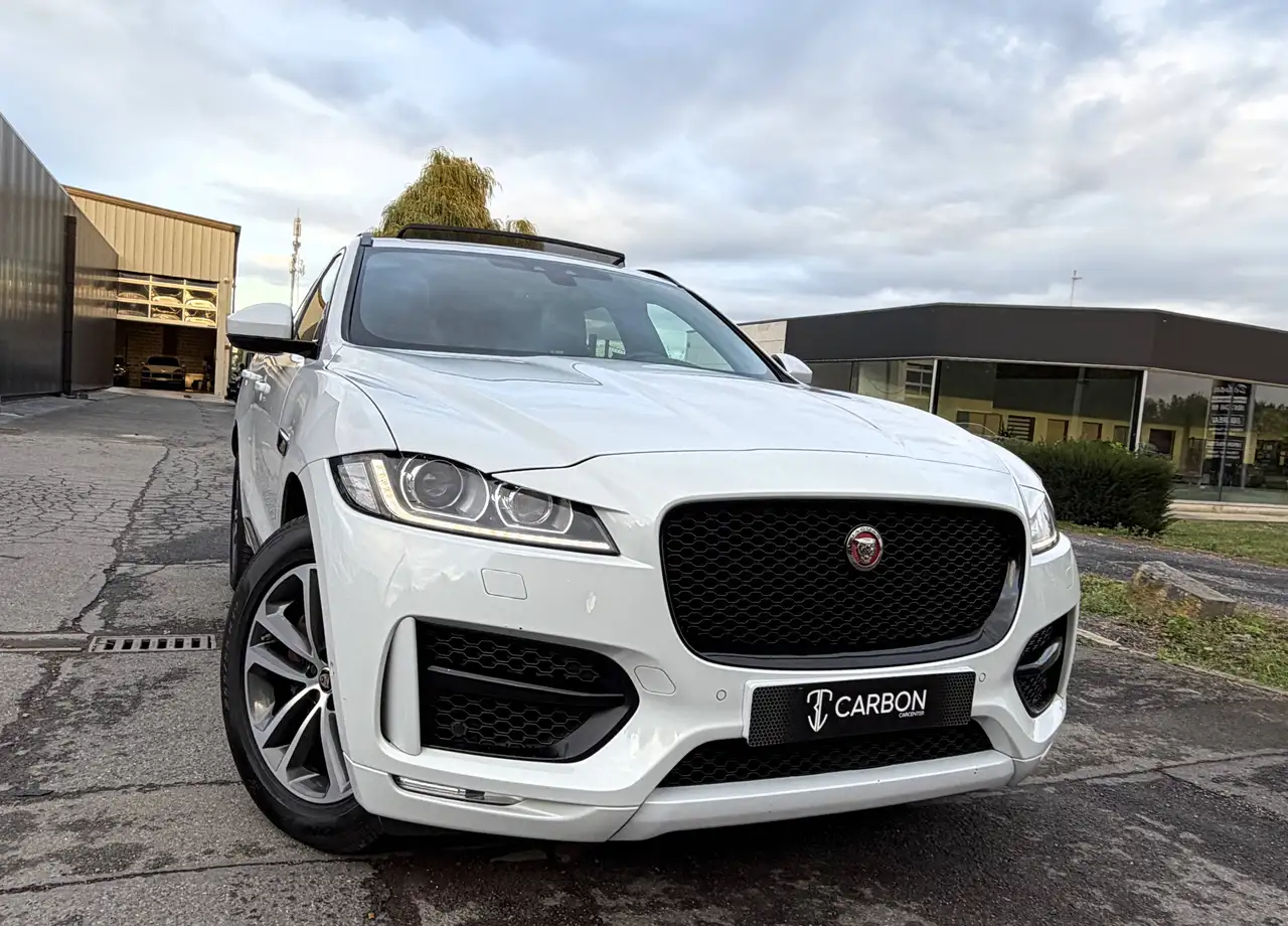 Jaguar F-Pace - 7