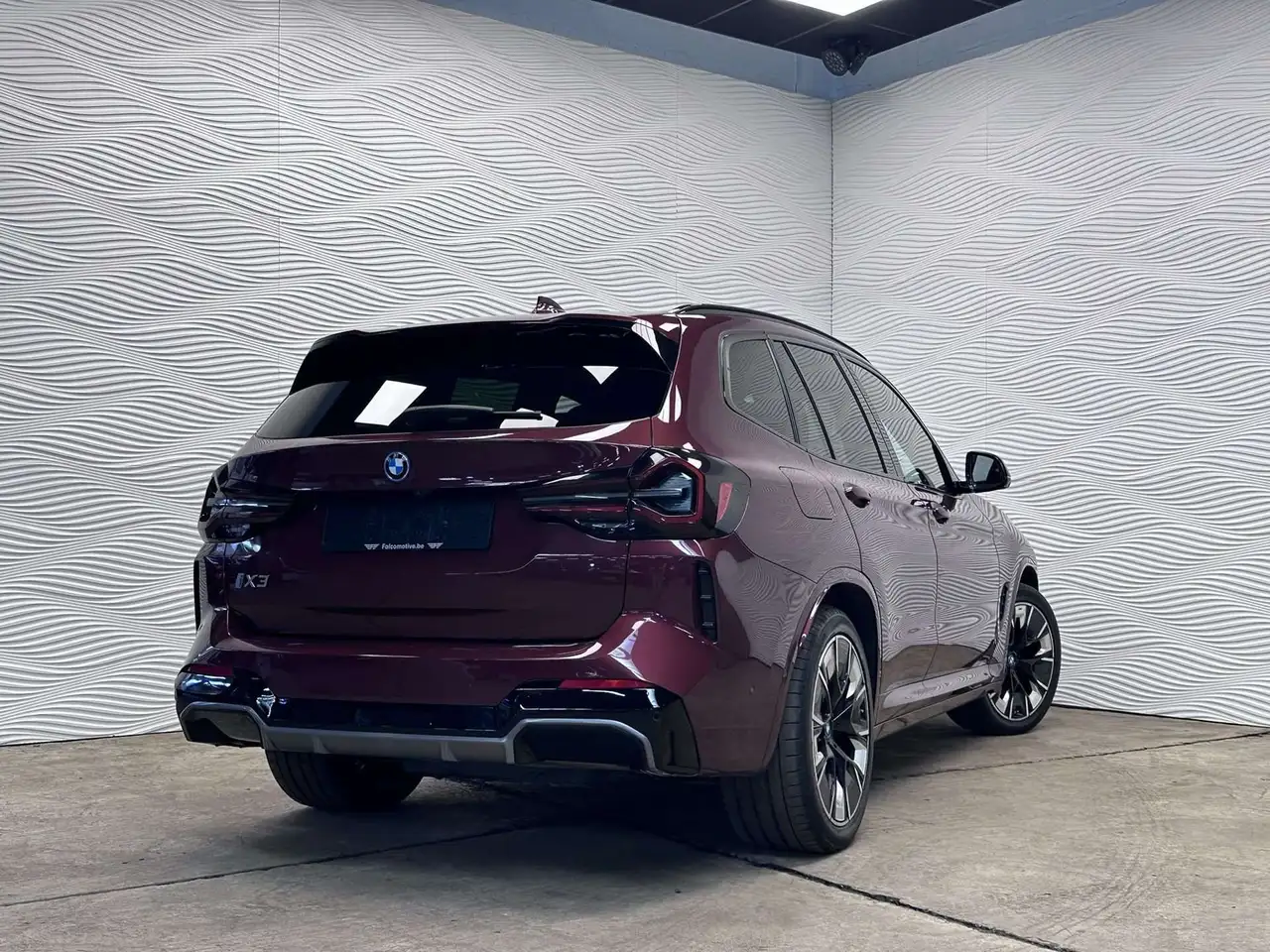 BMW iX3 - 10