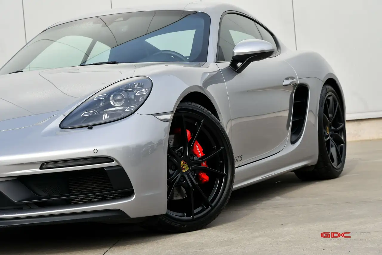 Porsche Cayman - 7
