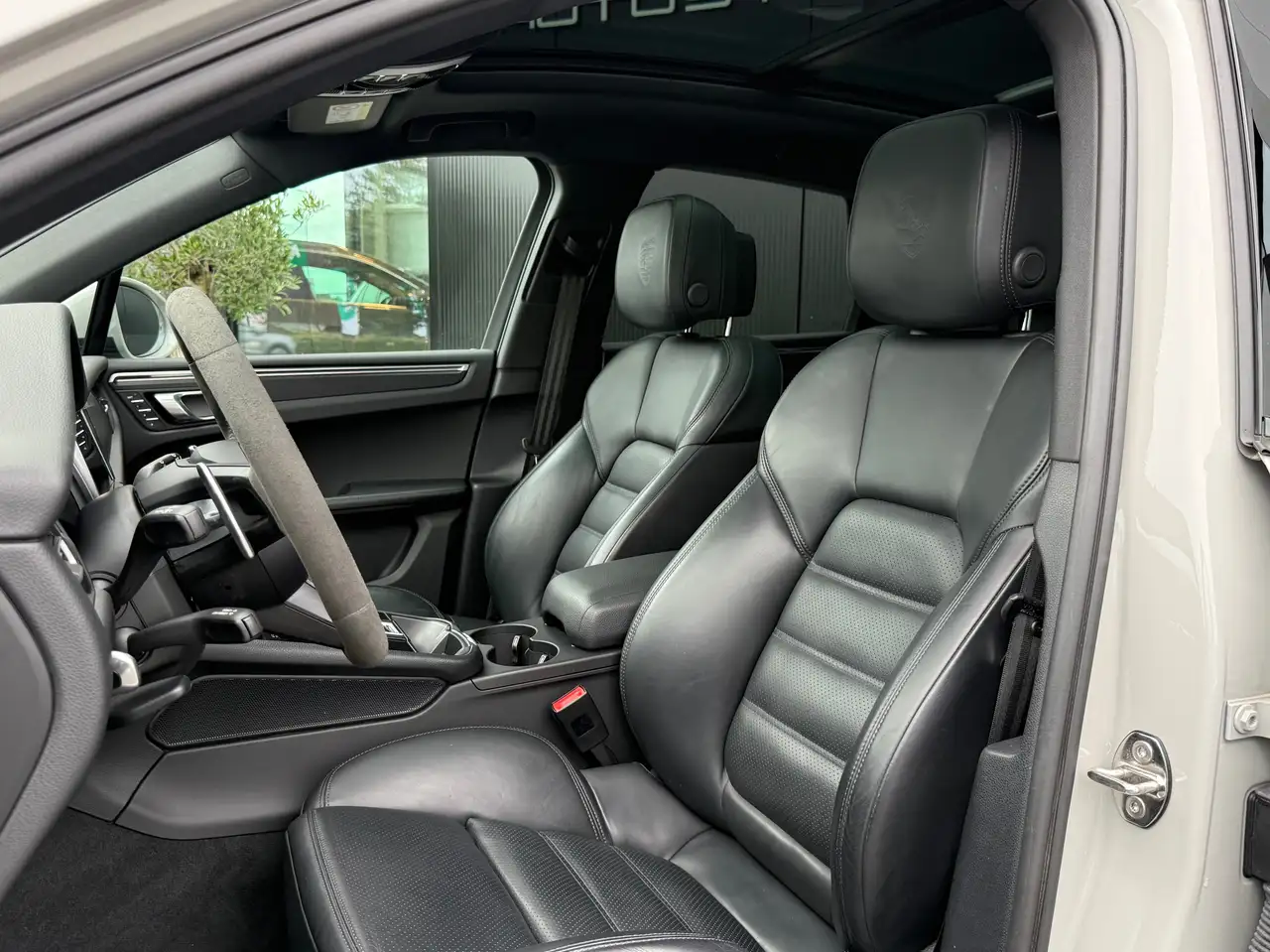 Porsche Macan - 10