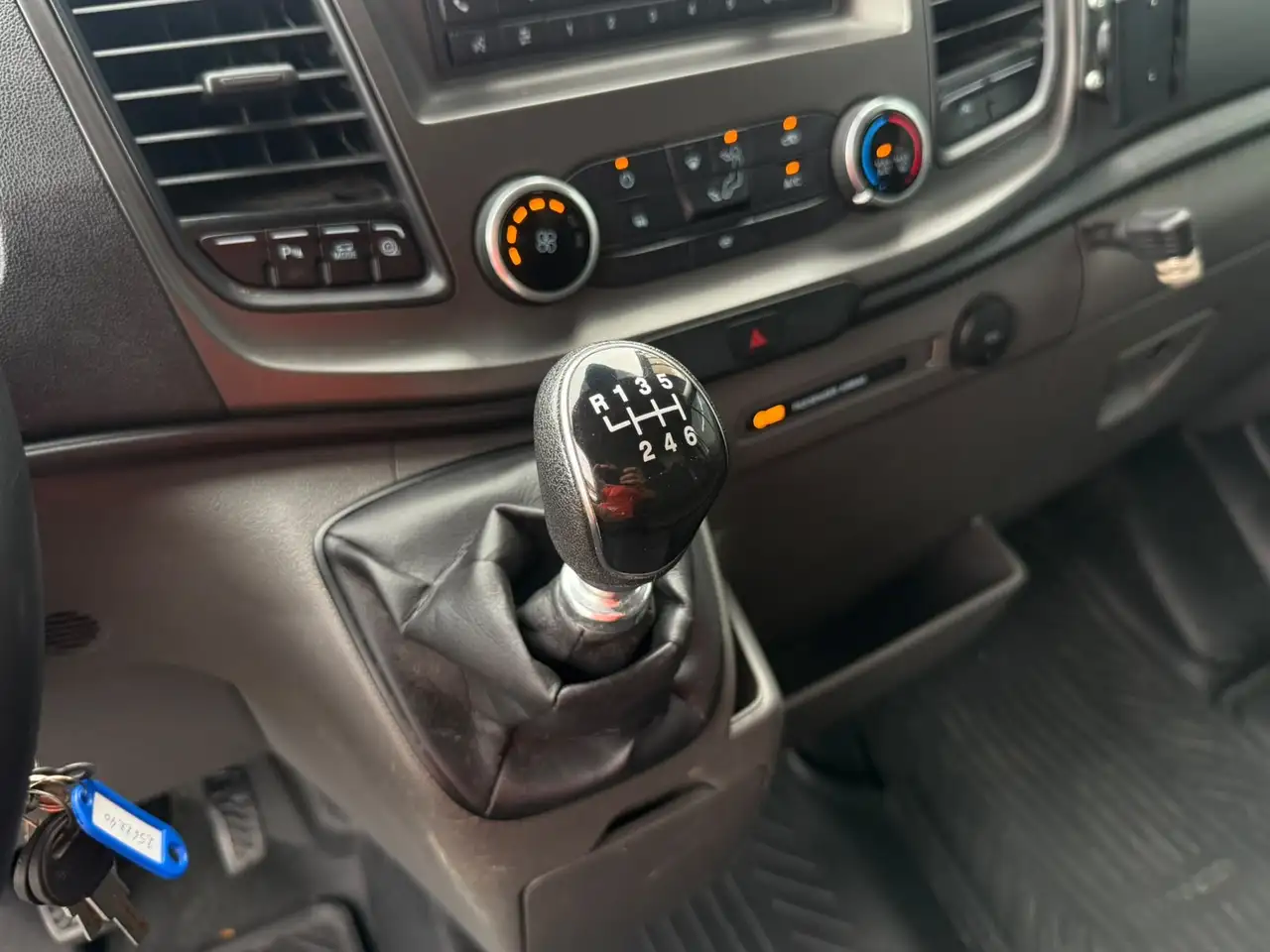 Ford Transit - 11