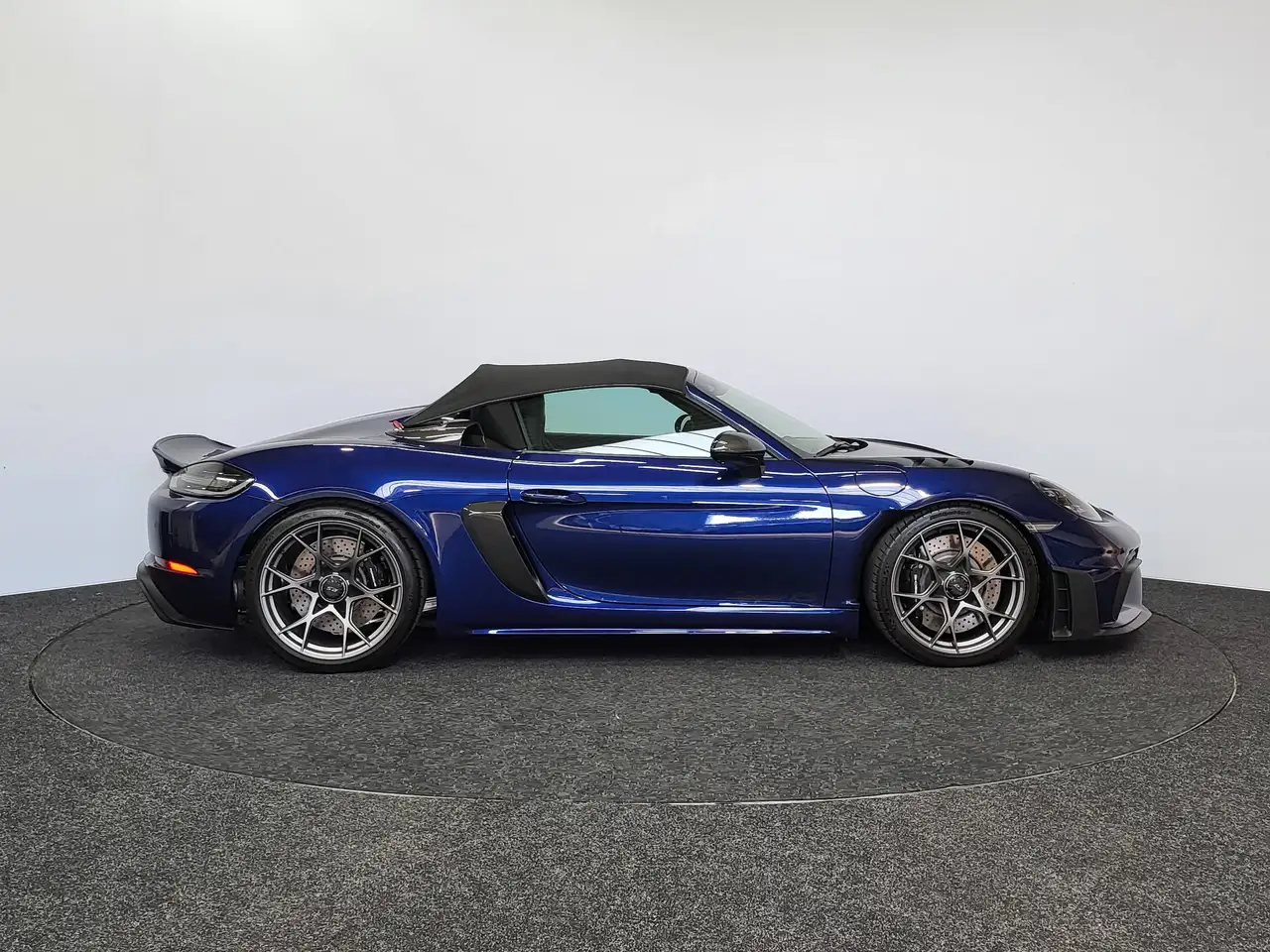 Porsche 718 Spyder - 7