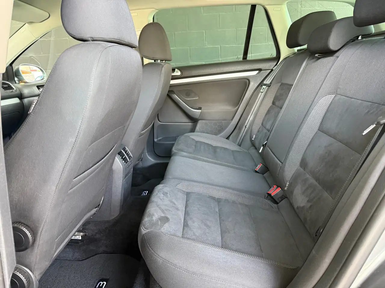 Volkswagen Golf - 12