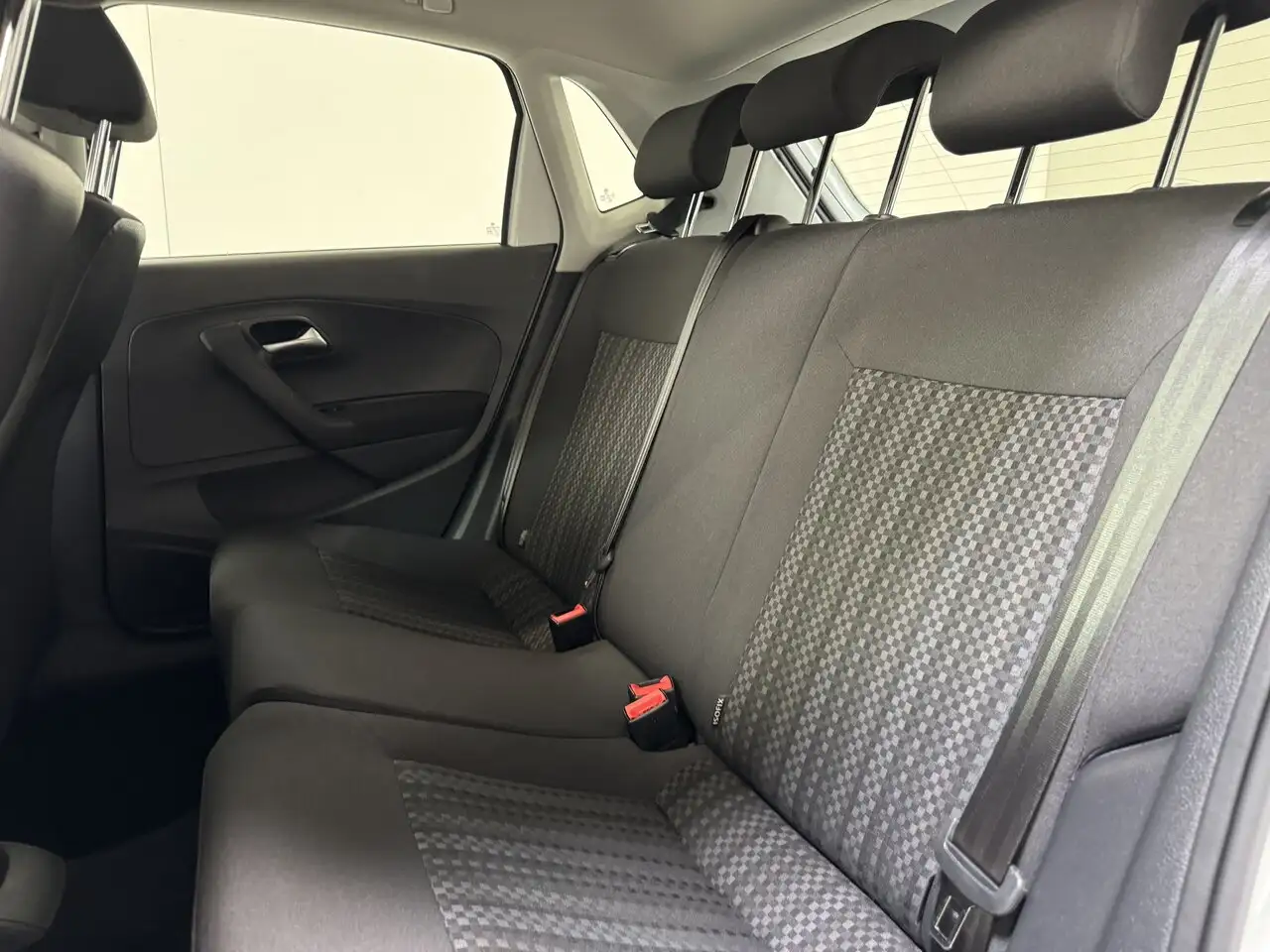 Volkswagen Polo - 9