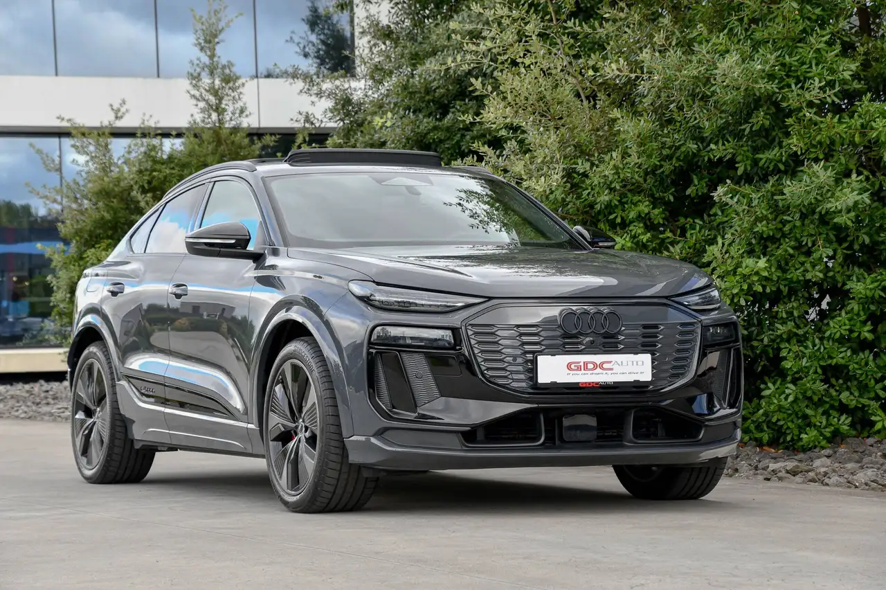 Audi SQ6 e-tron - 11