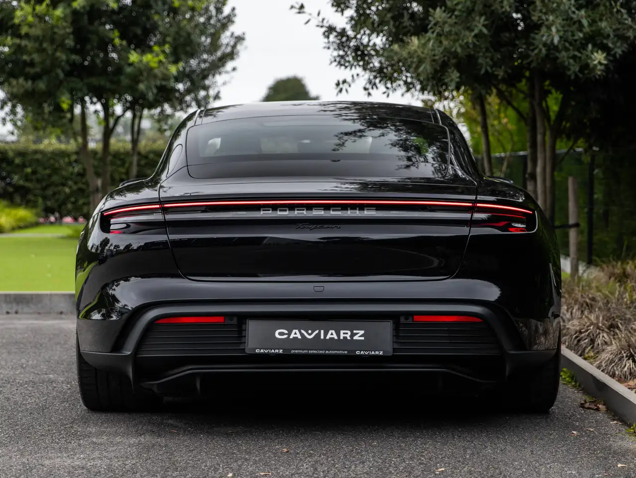Porsche Taycan - 5