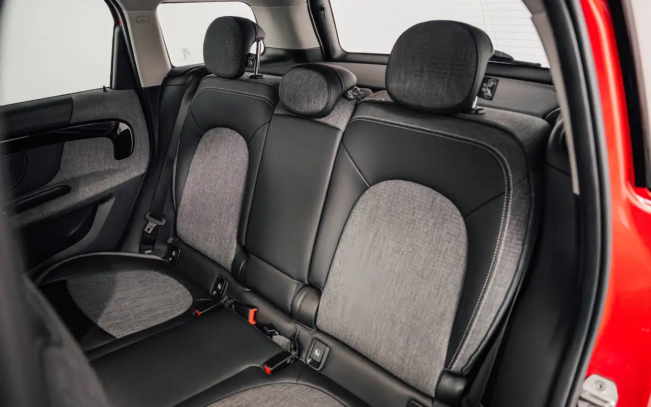 MINI Cooper Countryman - 8