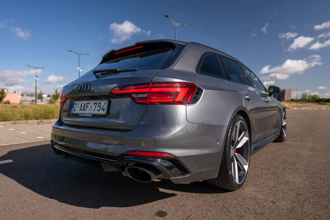 Audi RS4 - 10